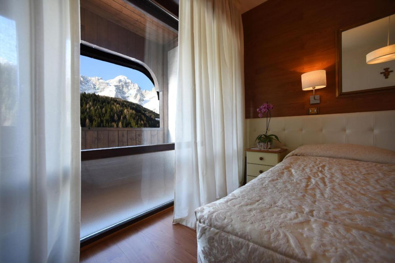 Hotel Corona Val di Zoldo Bagian luar foto